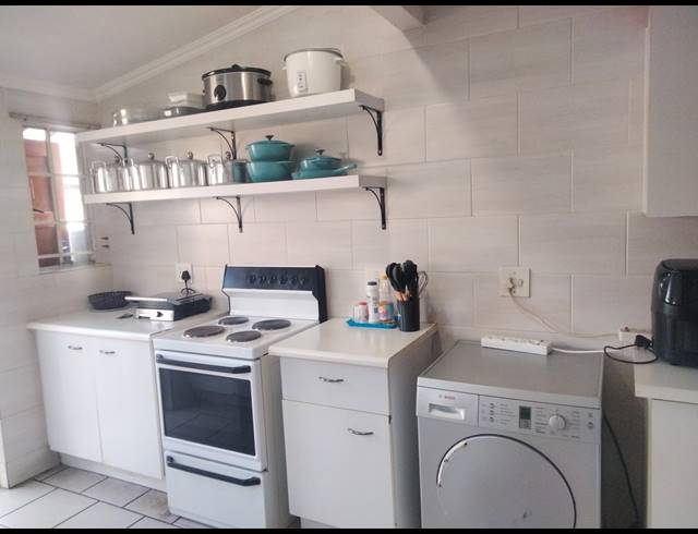 2 BEDROOM TOWNHOUSE FOR SALE IN SUNDOWNER
